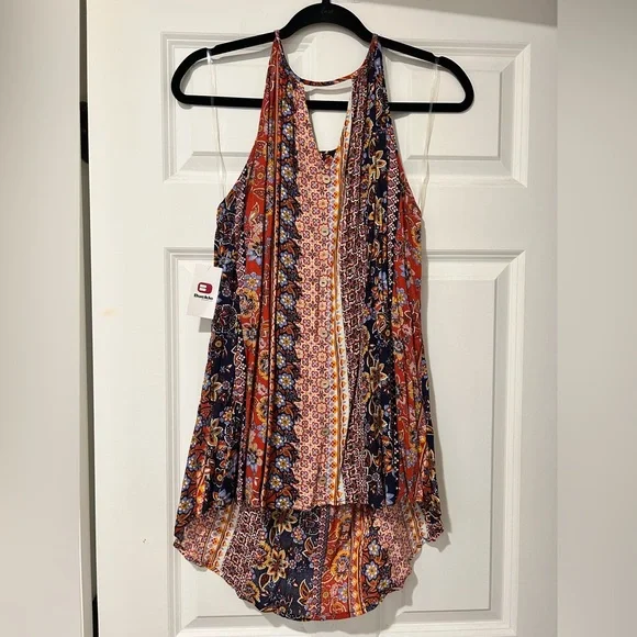 NWT Daytrip Buckle Floral Print Keyhole Tank Top - Picture 3 of 15